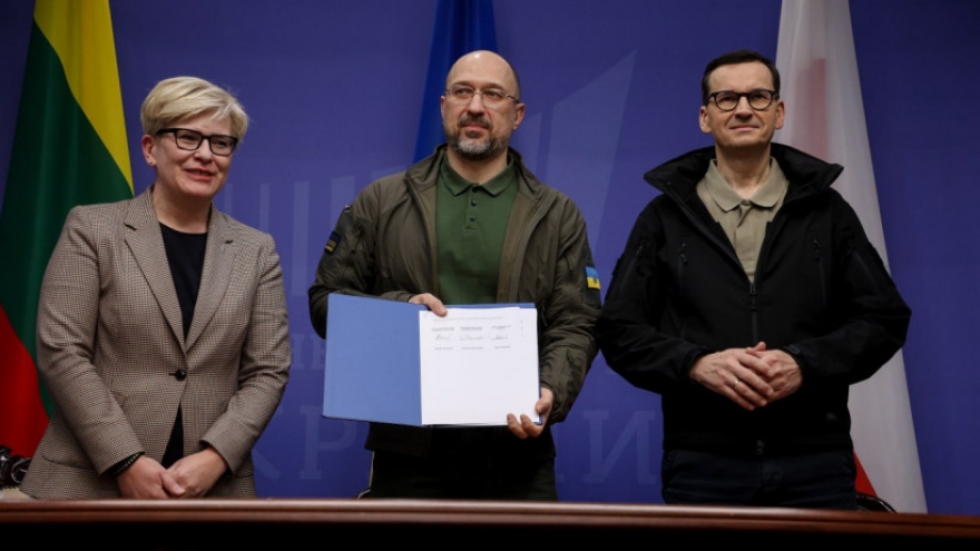 Đã có 4 quốc gia thành viên ký tuyên bố ủng hộ Ukraine gia nhập NATO, EU